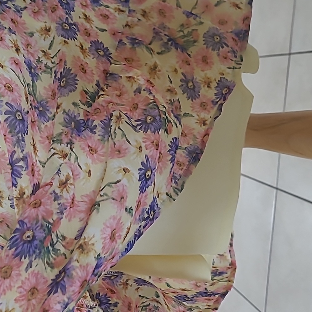 Rewind Floral Spring Dress Size Large Juniors - Picture 6 of 7